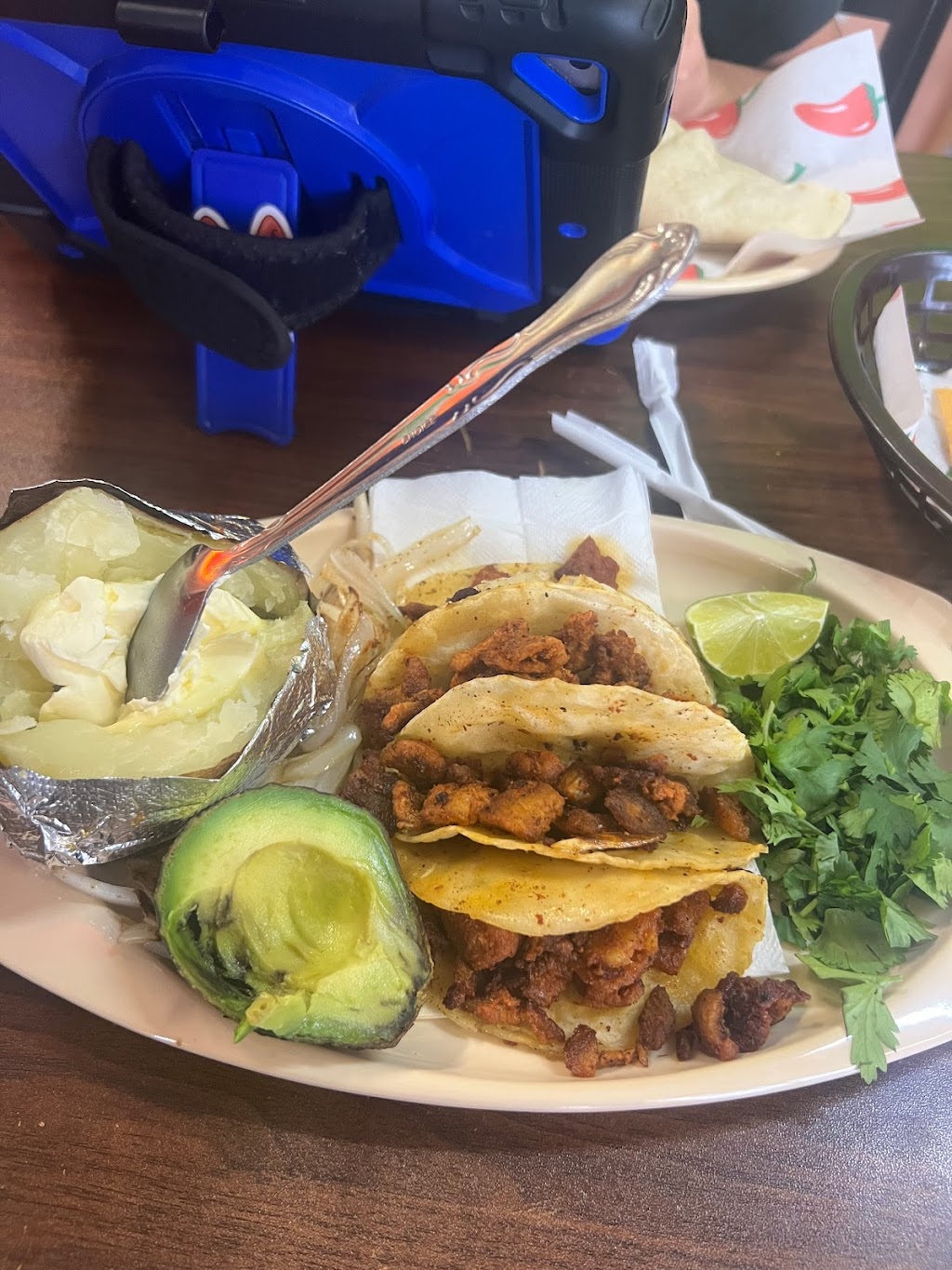 Tacos El Tapatio | restaurant | 3301 Fort Blvd, El Paso, TX 79930, USA | 9155883075 OR +1 915-588-3075
