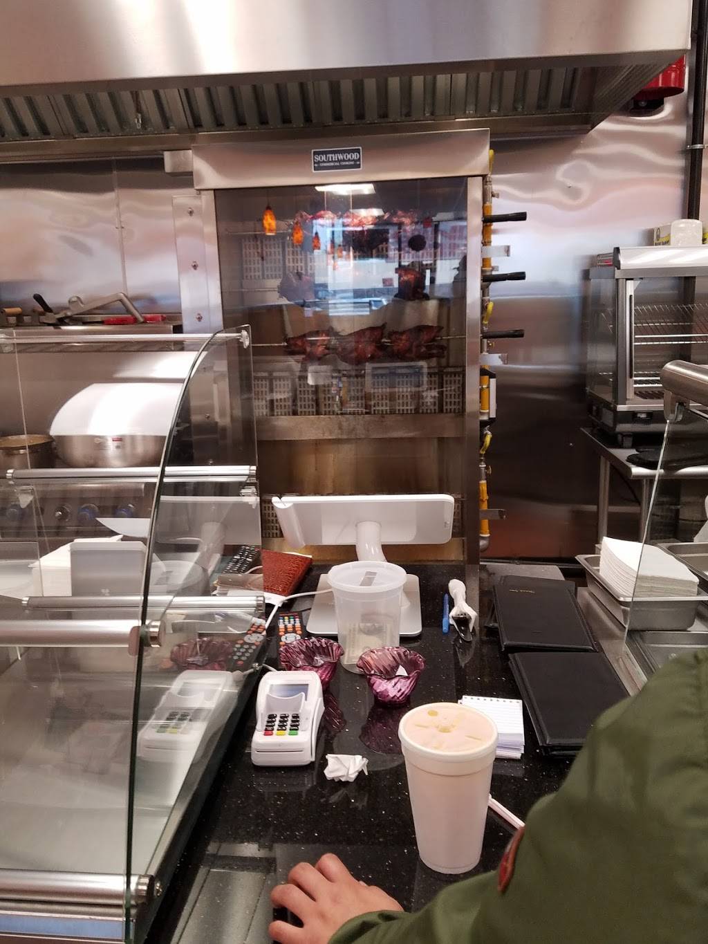 Banquet Restaurant | restaurant | 864 E Grand St, Elizabeth, NJ 07201, USA | 9084698010 OR +1 908-469-8010