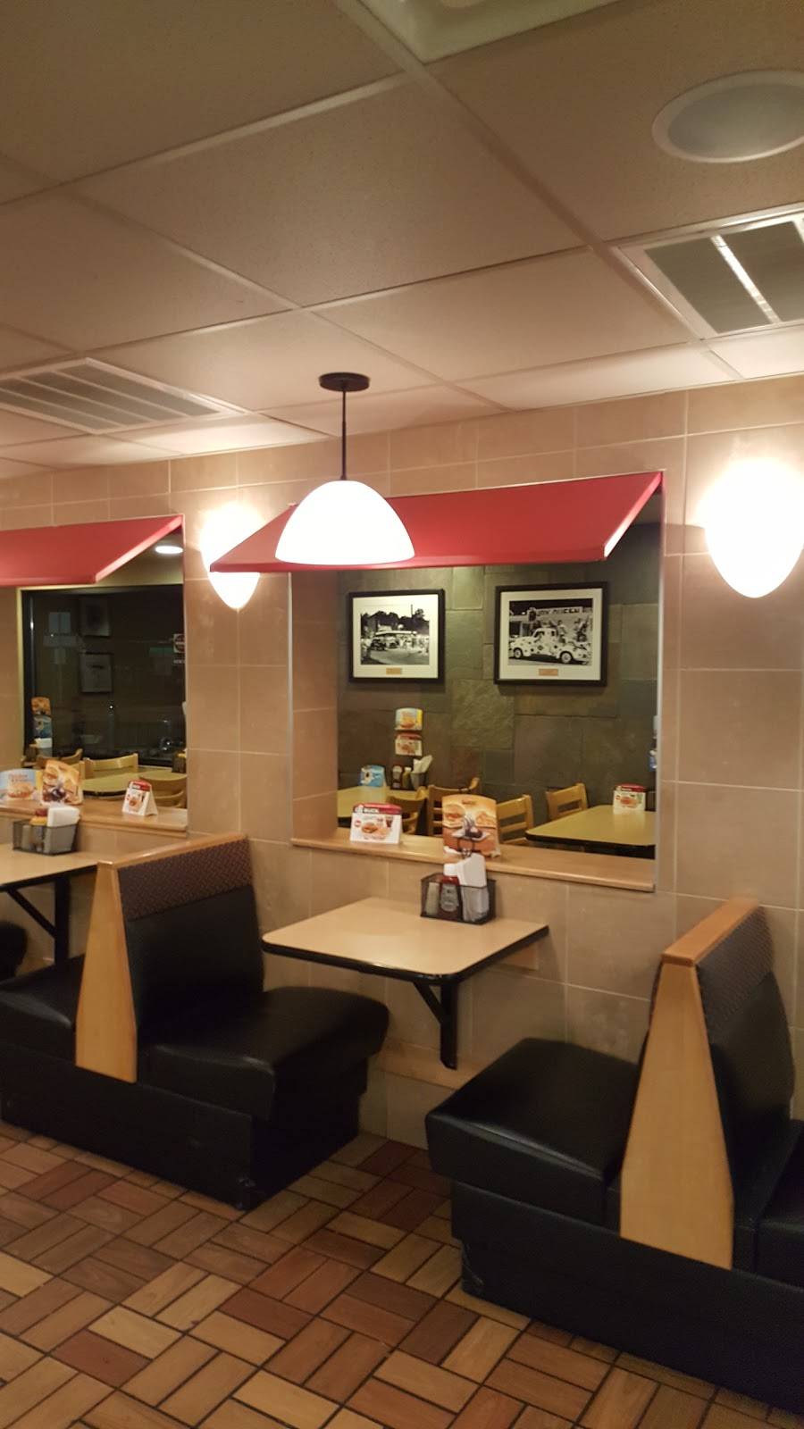 Dairy Queen Grill & Chill | restaurant | 402 E Market St, Johnson City, TN 37601, USA | 4239268421 OR +1 423-926-8421