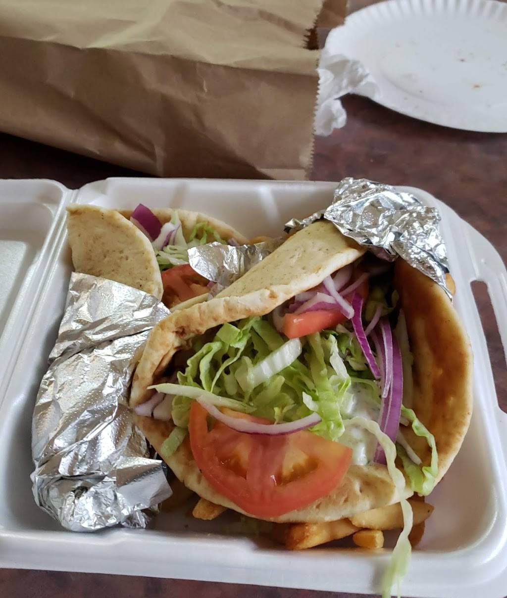 Pizza Center | restaurant | 1992 Rue Wellington, Montréal, QC H3K 1W6, Canada | 5149332933 OR +1 514-933-2933