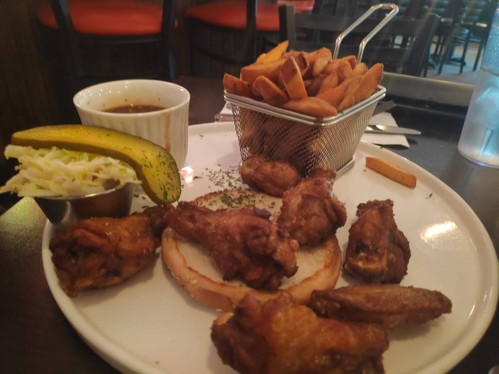 Aux 3 Copains | restaurant | 398 Rue Principale, Saint-Donat-de-Montcalm, QC J0T 2C0, Canada | 8194190209 OR +1 819-419-0209