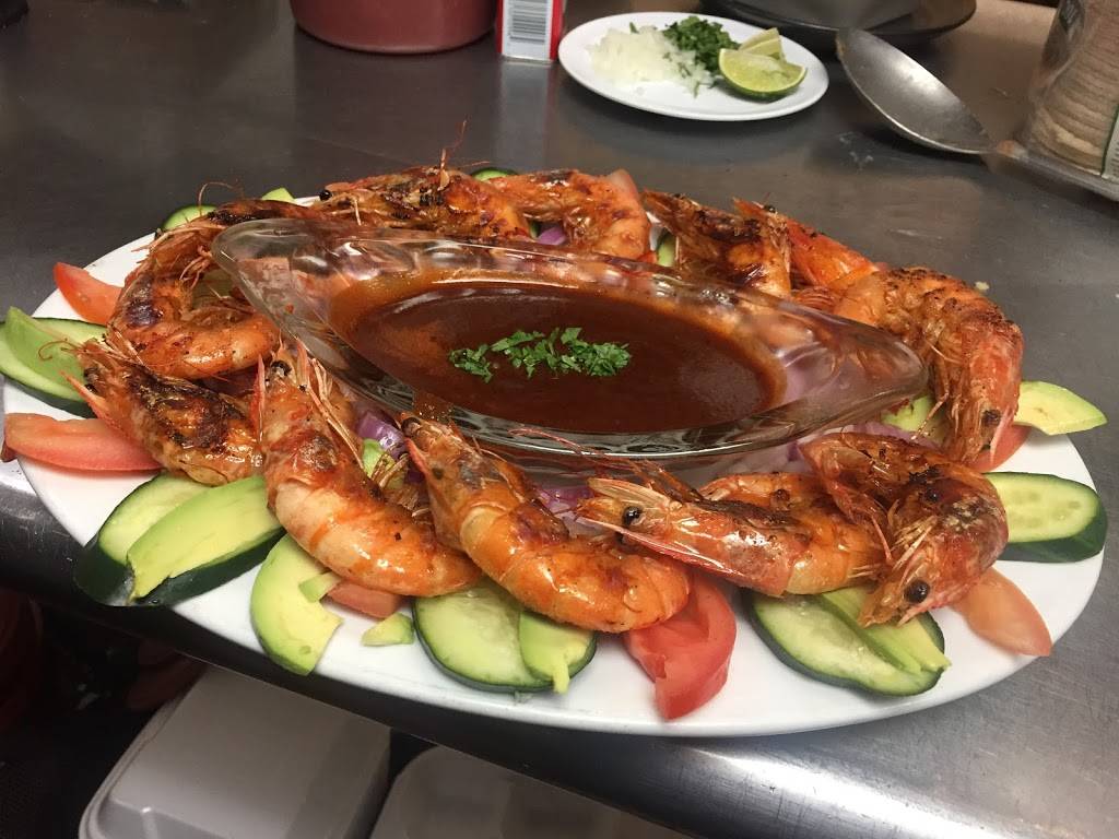 Mariscos Luna Bahia | restaurant | 6606 Pacific Blvd Suite 107, Huntington Park, CA 90255, USA | 3235872221 OR +1 323-587-2221