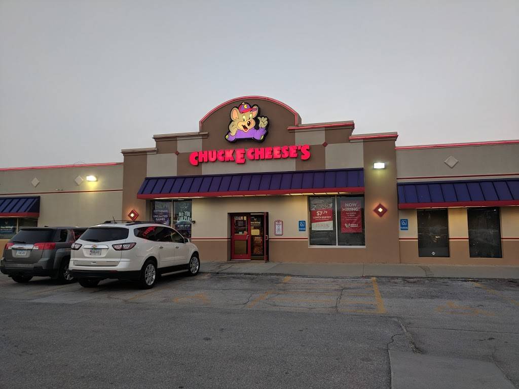 Chuck E. Cheese | restaurant | 1431 22nd St, West Des Moines, IA 50266, USA | 5152239430 OR +1 515-223-9430