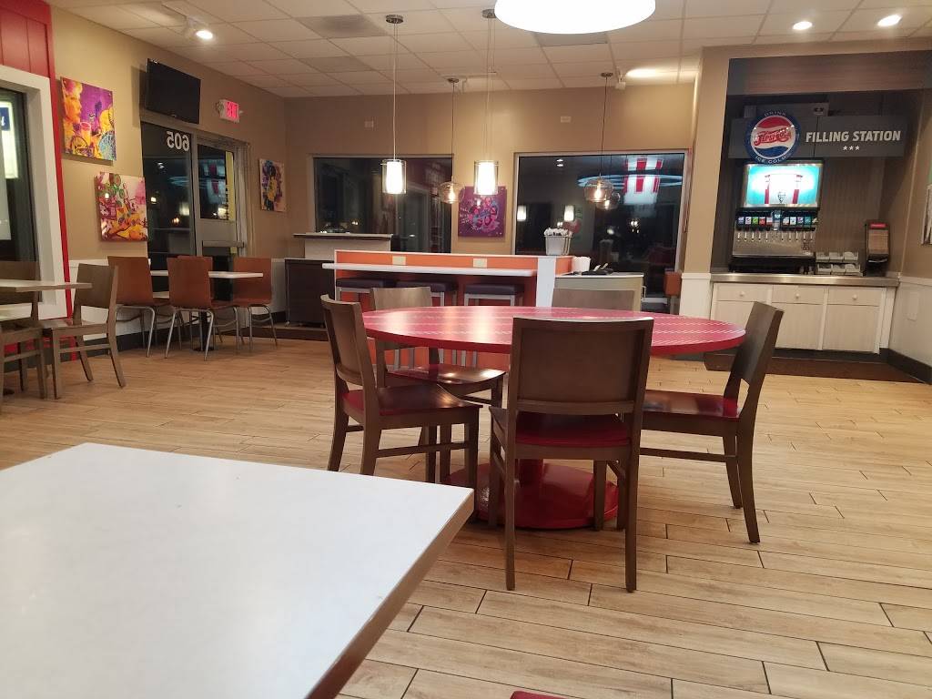 KFC | restaurant | 605 W C St, Silverton, OR 97381, USA | 5038738939 OR +1 503-873-8939