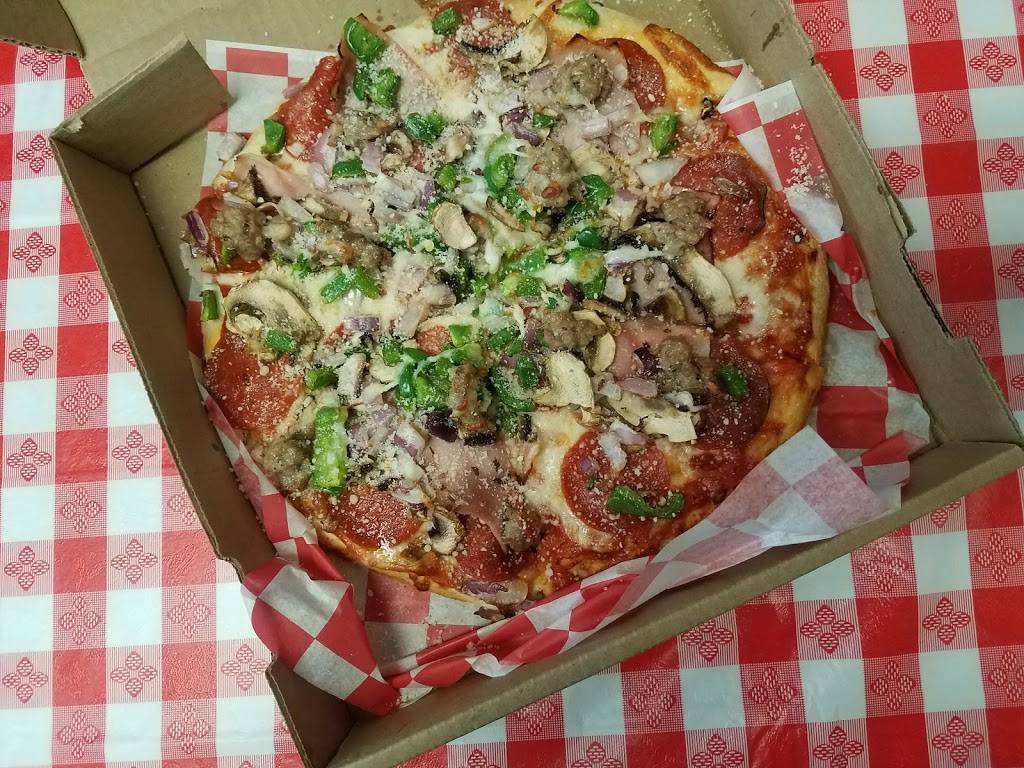 Lias Pizza | restaurant | 4405 Eastern Ave SE, Grand Rapids, MI 49548, USA | 6165310790 OR +1 616-531-0790