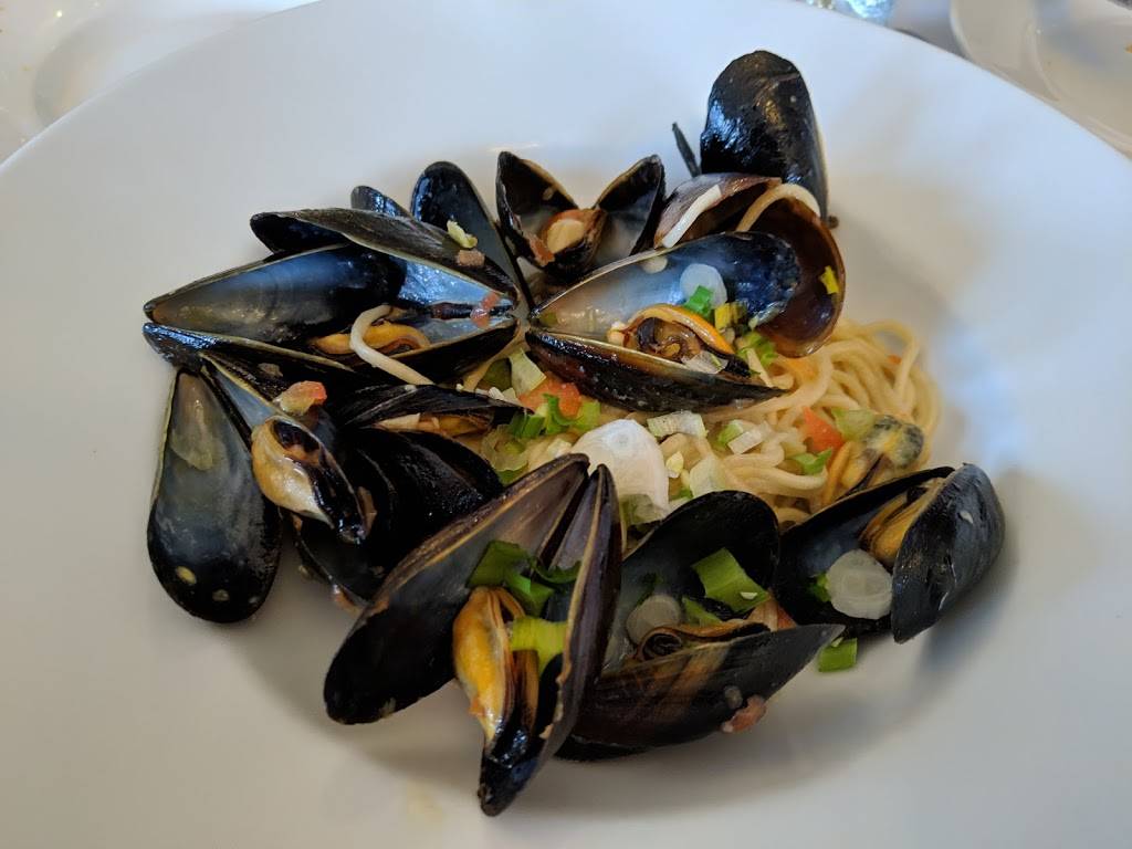 Luci Ancora | restaurant | 2060 Randolph Ave, St Paul, MN 55105, USA | 6516986889 OR +1 651-698-6889