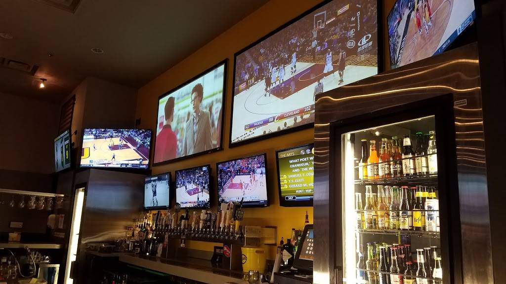 Buffalo Wild Wings | meal takeaway | 5215 Old Hickory Blvd, Hermitage, TN 37076, USA | 6158856700 OR +1 615-885-6700