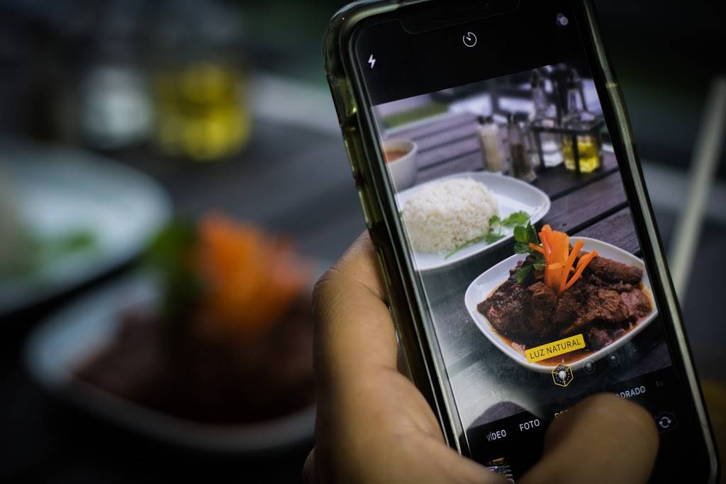 La Ceniza | restaurant | 2450 NW 36th St, Miami, FL 33142, USA | 3056333780 OR +1 305-633-3780