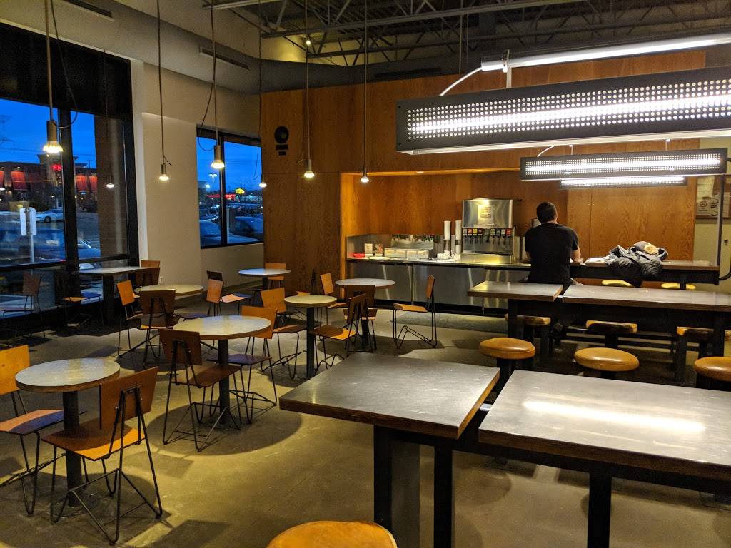 Chipotle Mexican Grill | restaurant | 3095 White Bear Ave N Unit 1, Maplewood, MN 55109, USA | 6512510306 OR +1 651-251-0306