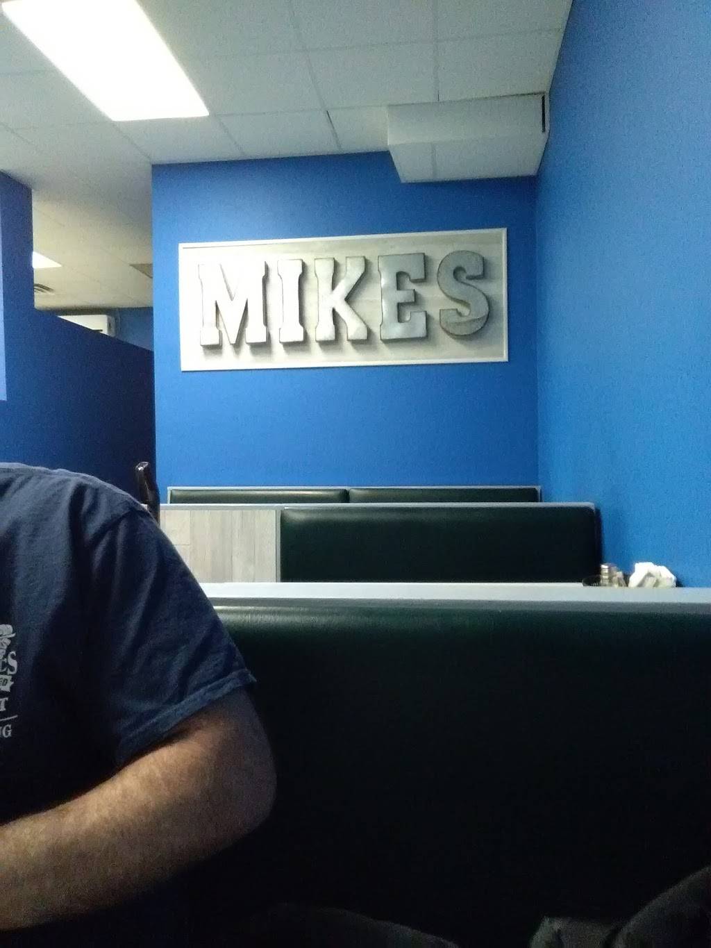 Mr Pizza | restaurant | 16 Front St, Milton, WI 53563, USA | 6088684800 OR +1 608-868-4800