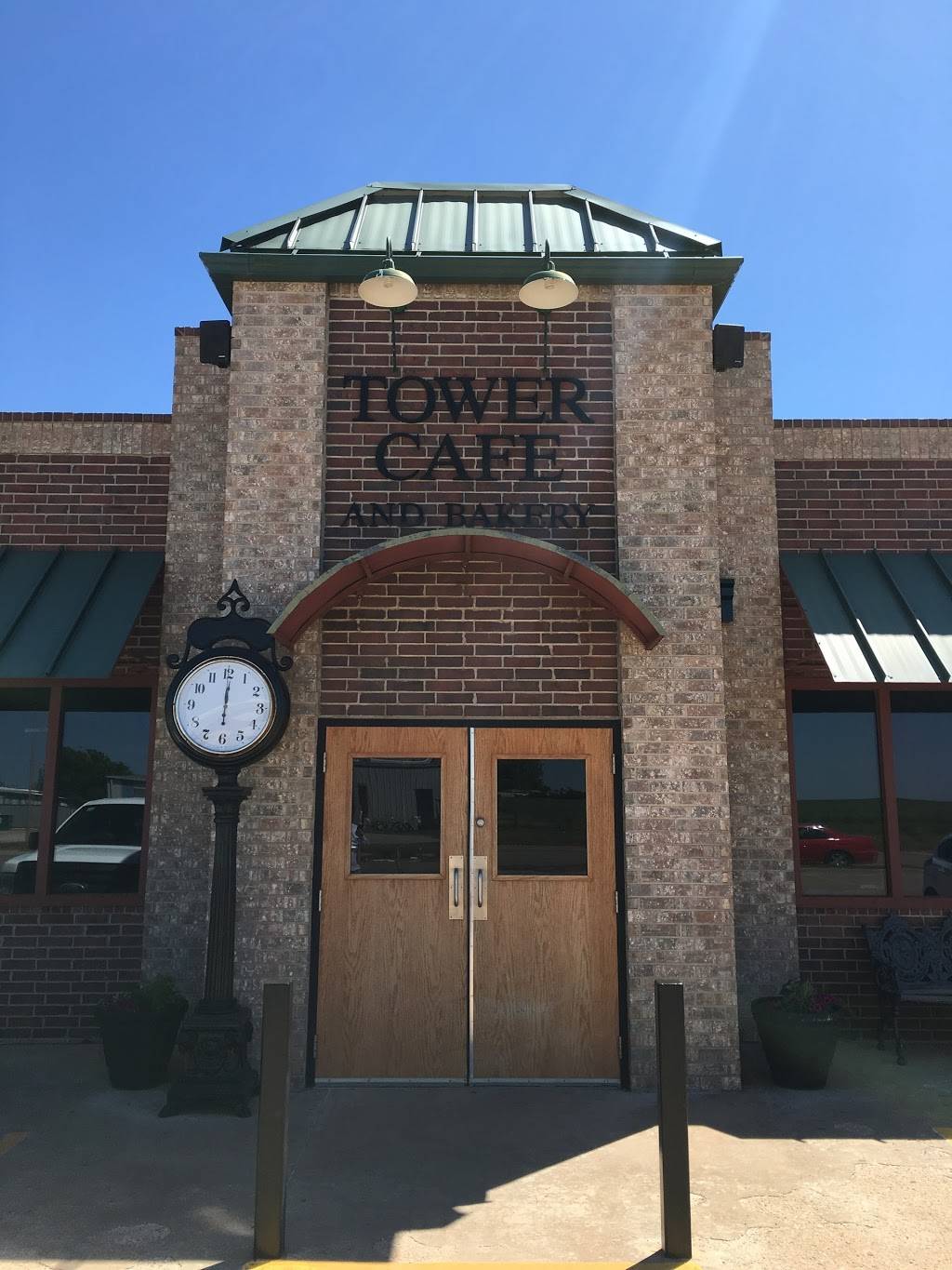 Tower Cafe | bakery | 411 Main St, Okarche, OK 73762, USA | 4052637911 OR +1 405-263-7911