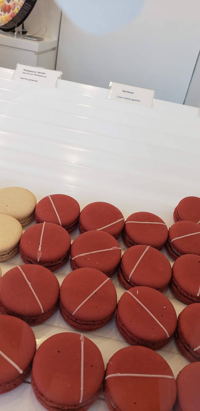Lette Macarons - Fashion Island | bakery | 1131 Newport Center Dr, Newport Beach, CA 92660, USA | 9497068299 OR +1 949-706-8299