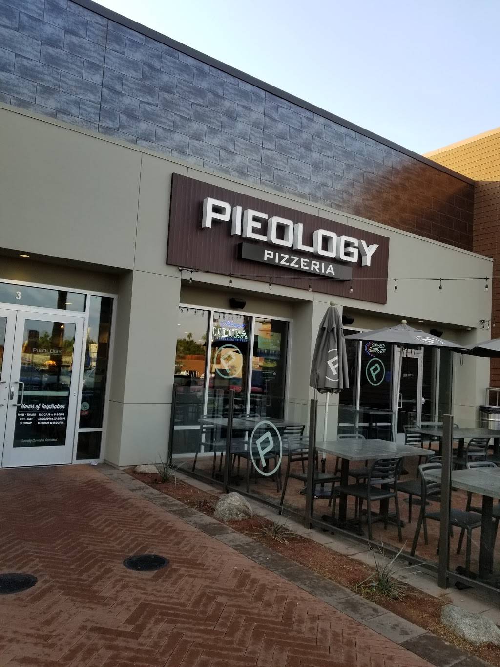 Pieology Pizzeria, Rancho Mirage, CA | restaurant | 42500 Bob Hope Dr ste c, Rancho Mirage, CA 92270, USA | 7606747117 OR +1 760-674-7117
