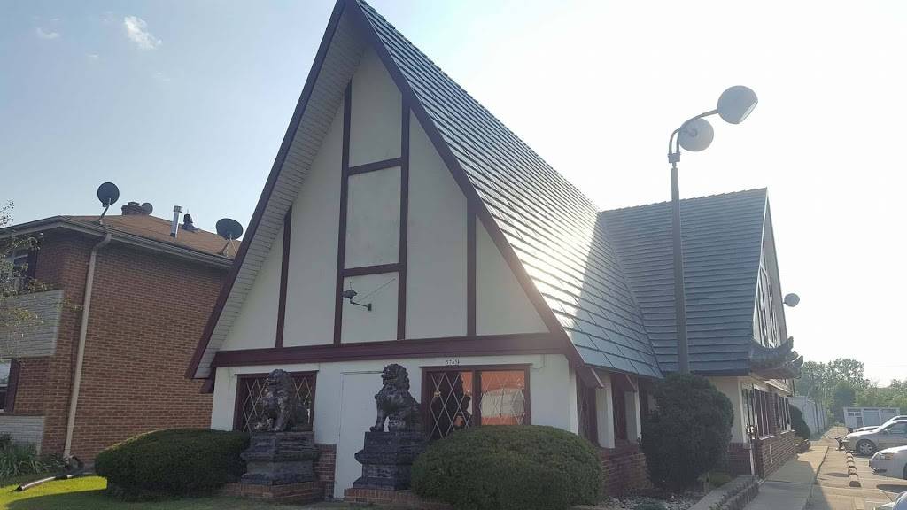 Tsing Tao | restaurant | 2613, 5765 S Packard Ave, Cudahy, WI 53110, USA | 4147445560 OR +1 414-744-5560