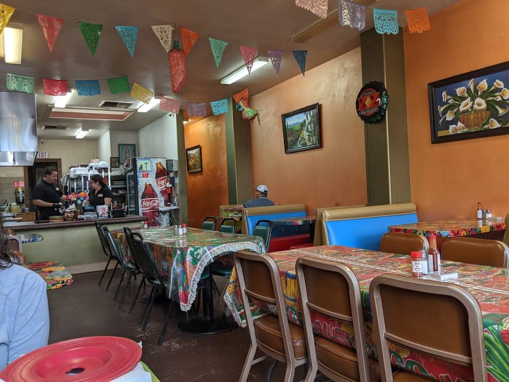 El Tapatio | restaurant | 914 Guadalupe St, Guadalupe, CA 93434, USA | 8053432850 OR +1 805-343-2850
