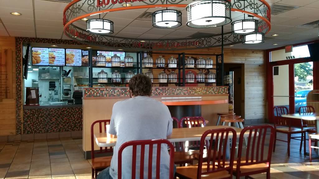 Popeyes Louisiana Kitchen | restaurant | 8393 Boulevard 26, North Richland Hills, TX 76180, USA | 8172818164 OR +1 817-281-8164