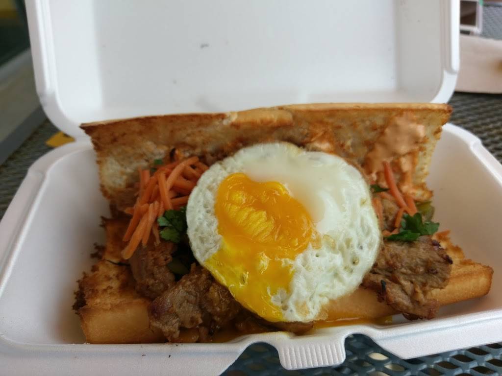 Which Wich Superior Sandwiches | restaurant | 11935 Manchester Rd, Des Peres, MO 63131, USA | 3143940945 OR +1 314-394-0945