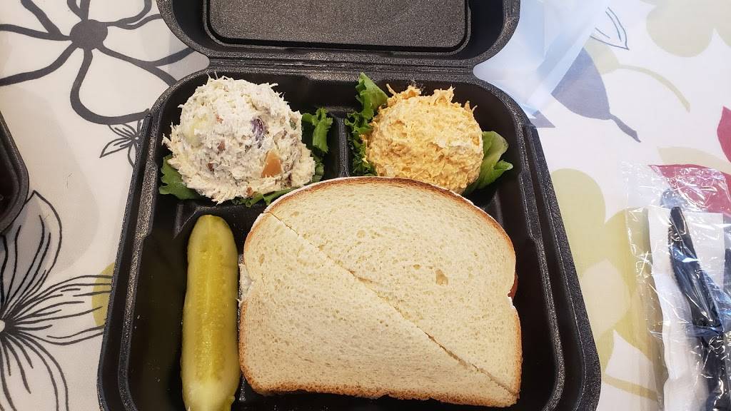 Chicken Salad Chick | restaurant | 280 W Coleman Blvd, Mt Pleasant, SC 29464, USA | 8432584161 OR +1 843-258-4161