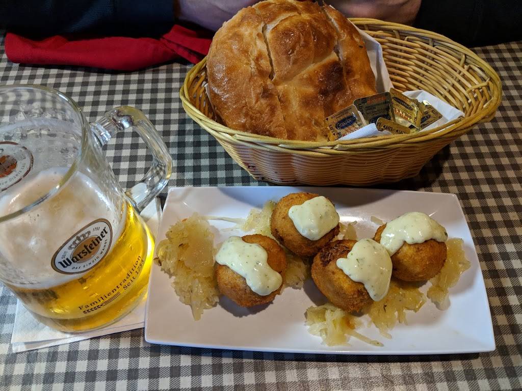 Das Schnitzel Haus | restaurant | 5728 Pearl Rd, Parma, OH 44129, USA | 4408865050 OR +1 440-886-5050