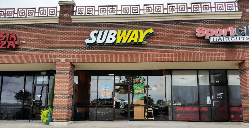 Subway Restaurants | restaurant | 291 E. Round Grove Rd Suite 165 Vista Park Shopping Center, Lewisville, TX 75067, USA | 9723151819 OR +1 972-315-1819