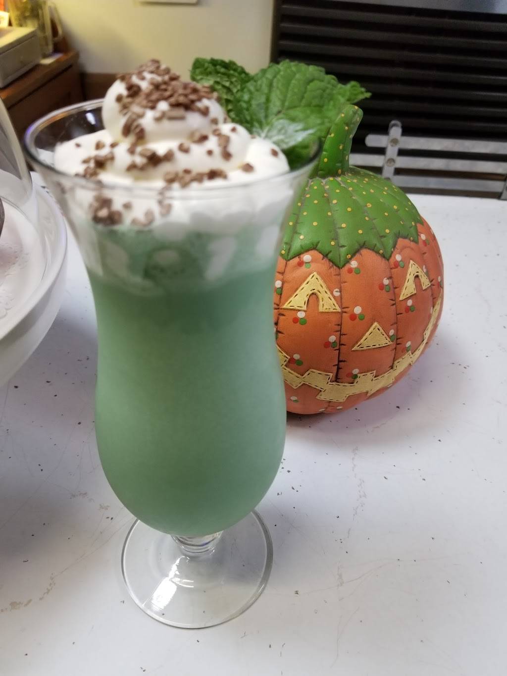 The Gravy Train Family Restaurant | restaurant | 104 E Walnut St, North Freedom, WI 53951, USA | 6085224485 OR +1 608-522-4485