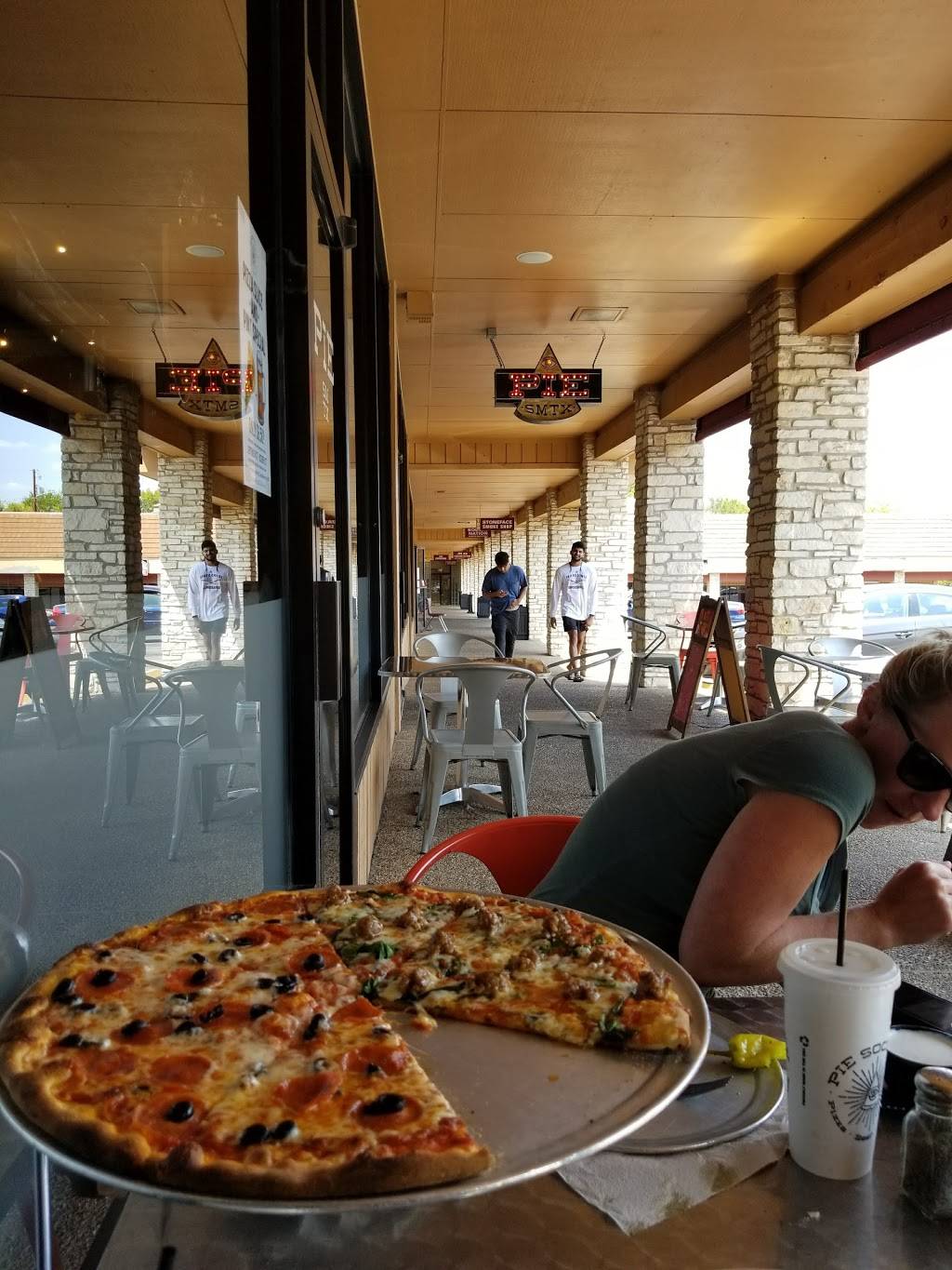 Cheer & Chow | restaurant | 214 N LBJ Dr #101, San Marcos, TX 78666, USA | 5126676910 OR +1 512-667-6910