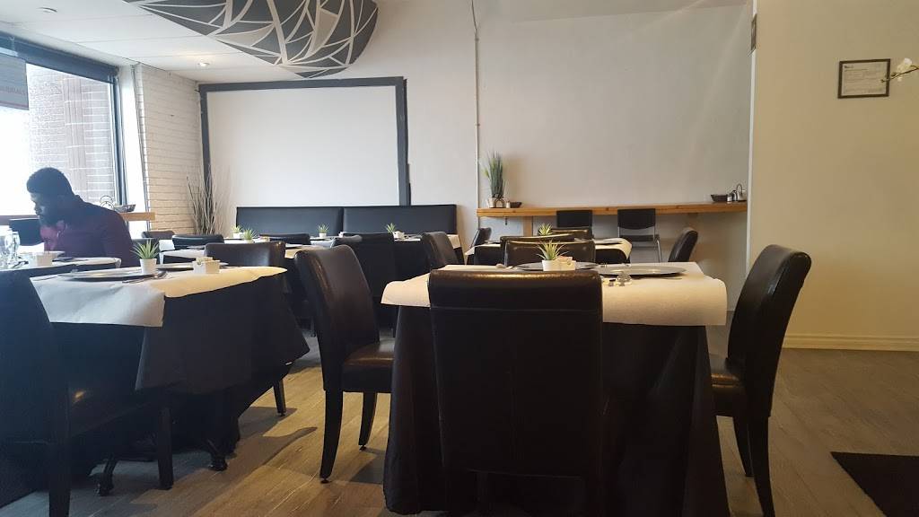 Les Champagne Restaurant Bar Inc | restaurant | 3415 Boulevard de la Concorde E, Laval, QC H7E 2C3, Canada | 4505058858 OR +1 450-505-8858