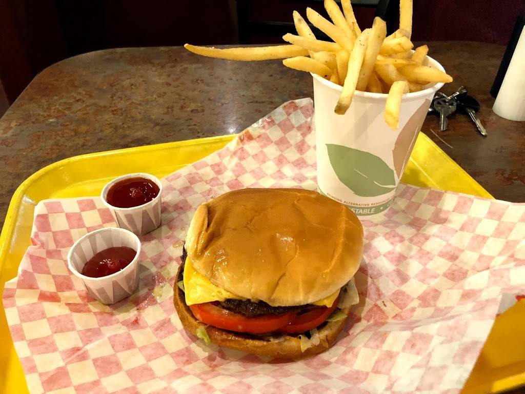 Burgermaster | restaurant | 3040 NE 45th St, Seattle, WA 98105, USA | 2065257100 OR +1 206-525-7100