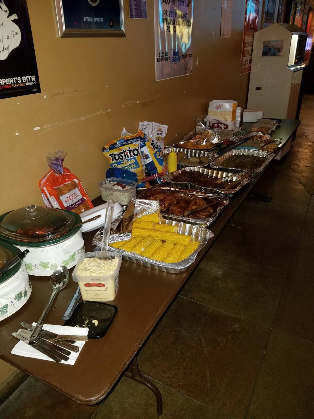 Jakes | restaurant | 5695 Clark Ln # J, Columbia, MO 65202, USA | 5734740999 OR +1 573-474-0999