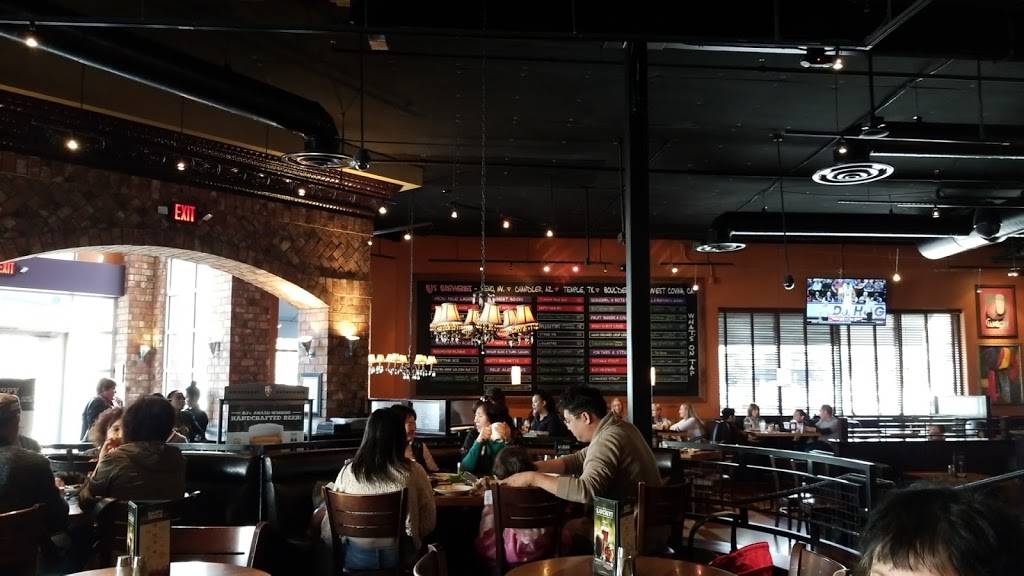 BJs Restaurant & Brewhouse | restaurant | 11101 183rd St, Cerritos, CA 90703, USA | 5624670850 OR +1 562-467-0850