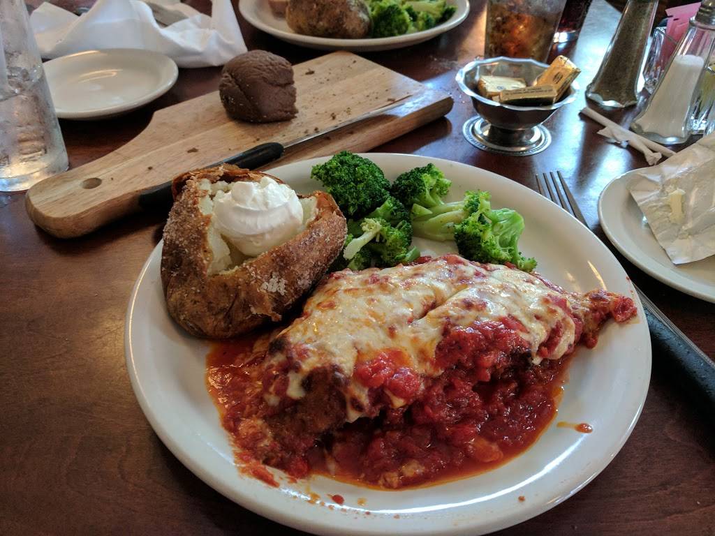 Fortes Restaurant | restaurant | 27 E 4th St #4585, Crossville, TN 38555, USA | 9317871744 OR +1 931-787-1744