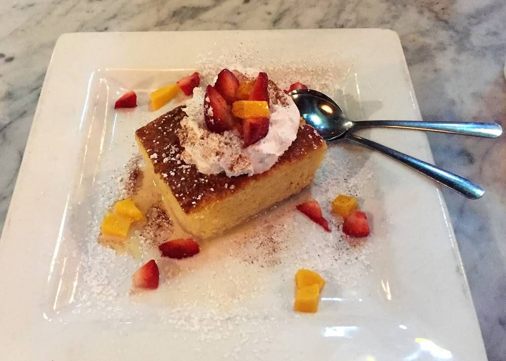 Superior Grill | restaurant | 3636 St Charles Ave, New Orleans, LA 70115, USA | 5048994200 OR +1 504-899-4200