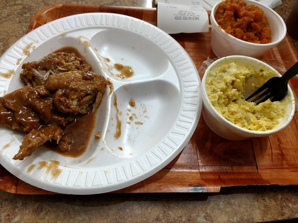 Charles Country Pan Fried Chicken | restaurant | 2461 Frederick Douglass Blvd, New York, NY 10027, USA | 2122811800 OR +1 212-281-1800