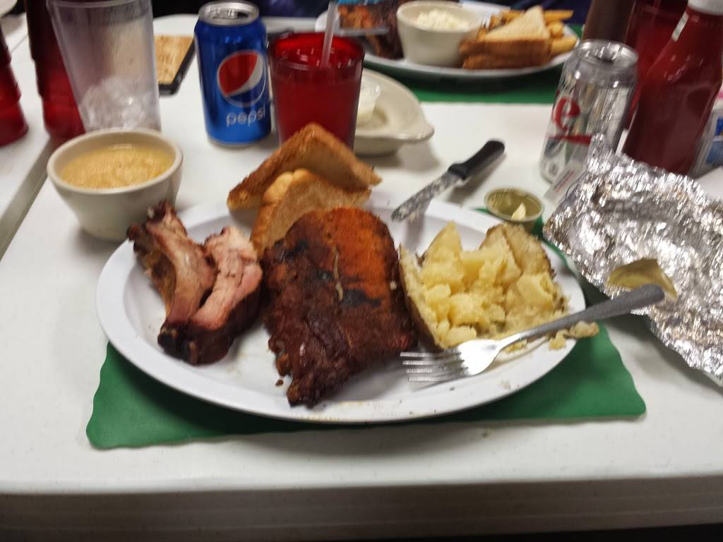 Vinnys BBQ | restaurant | 507 Main St, Dakota City, IA 50529, USA | 5153322046 OR +1 515-332-2046