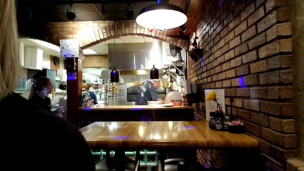 Pepperoni Bills Pizzeria | restaurant | 35 Camden Ct SW, Camdenton, MO 65020, USA | 5738732365 OR +1 573-873-2365