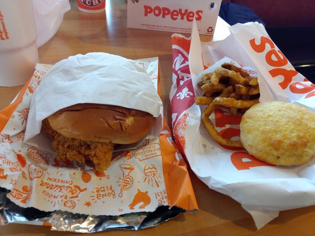 Popeyes Louisiana Kitchen | restaurant | 2150 S Quebec St, Denver, CO 80231, USA | 3037453923 OR +1 303-745-3923