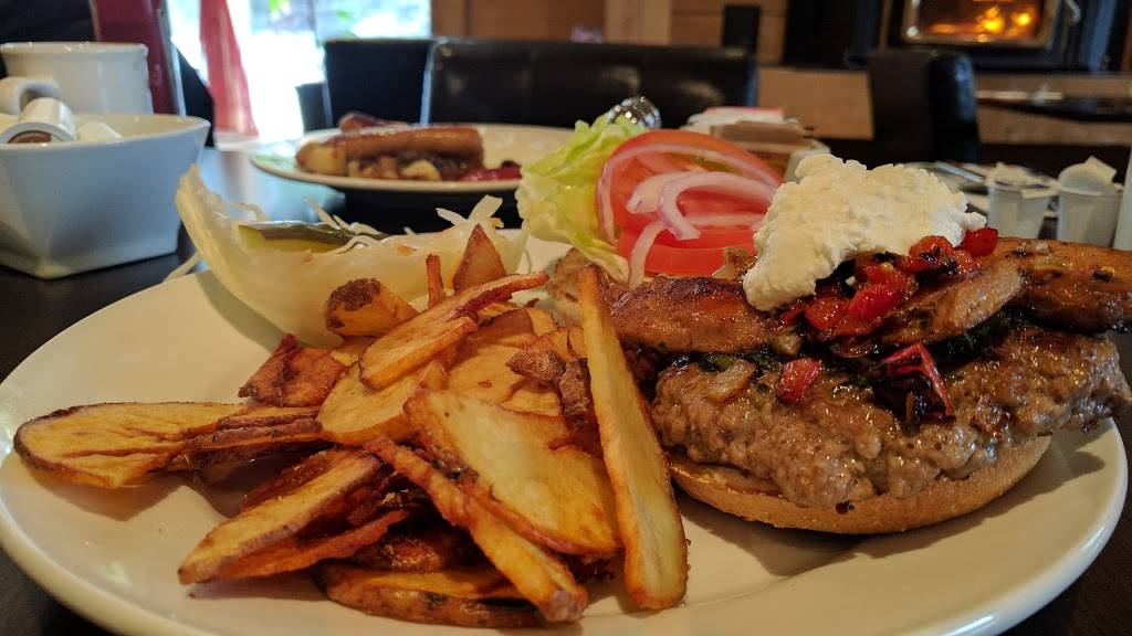 OPetit Restaurant | restaurant | 139 Chemin Watchorn, Morin-Heights, QC J0R 1H0, Canada | 4502268848 OR +1 450-226-8848