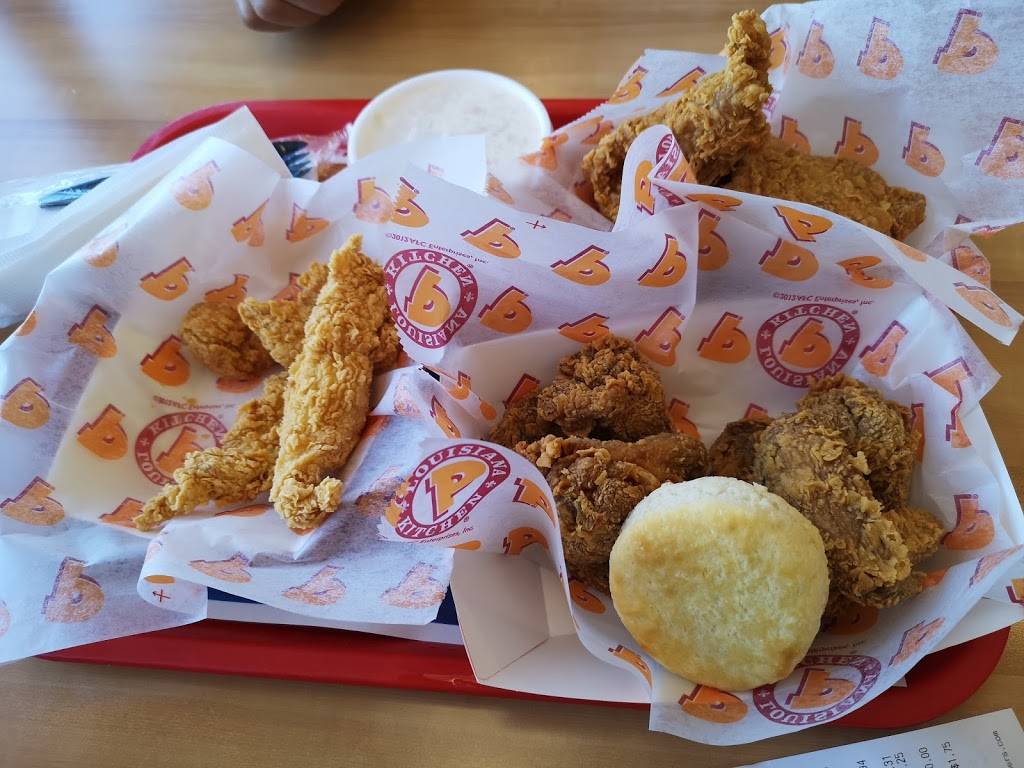 Popeyes Louisiana Kitchen | restaurant | 14777 Bear Valley Rd, Hesperia, CA 92345, USA | 7609982107 OR +1 760-998-2107