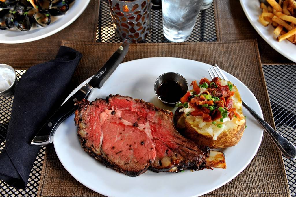 GrillMarx Steakhouse & Raw Bar | restaurant | 18149 Town Center Dr, Olney, MD 20832, USA | 3015701111 OR +1 301-570-1111