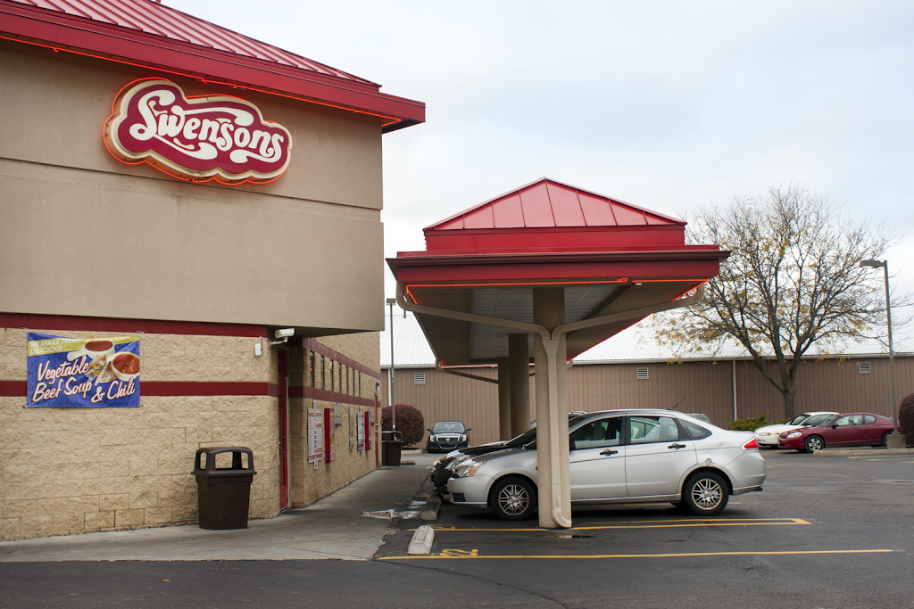 Swensons (Jackson) Drive-In Restaurants | restaurant | 5815 Wales Ave NW, Massillon, OH 44646, USA | 3308335454 OR +1 330-833-5454