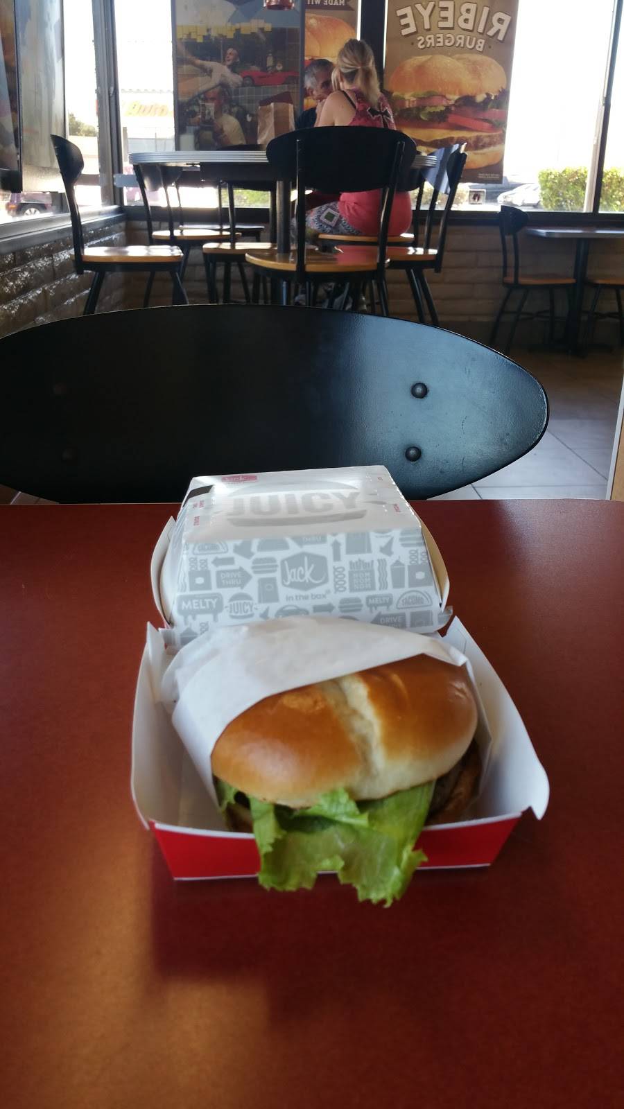 Jack in the Box | restaurant | 539 N H St, Lompoc, CA 93436, USA | 8057351264 OR +1 805-735-1264