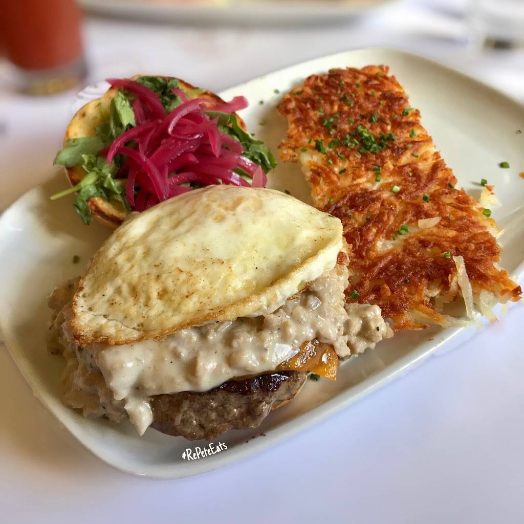 Café At The Plaza | cafe | 1007 N Cass St, Milwaukee, WI 53202, USA | 4142762101 OR +1 414-276-2101