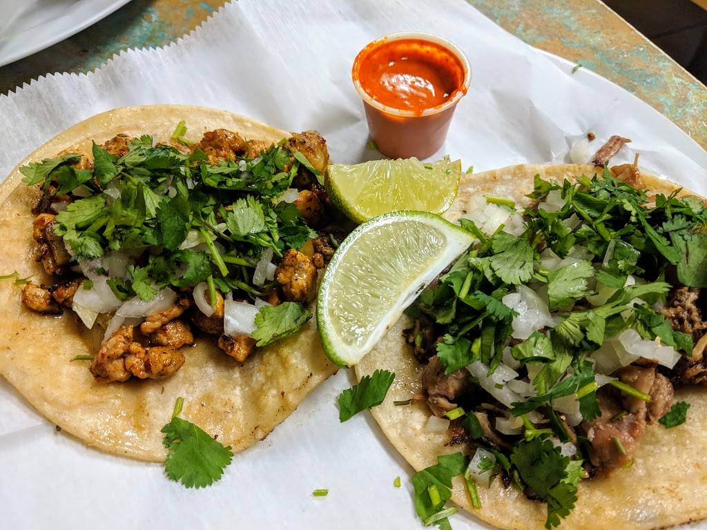 Nicolas Pizza & Mexican Eatery | restaurant | 1125 Willard Ave, Newington, CT 06111, USA | 8606670663 OR +1 860-667-0663