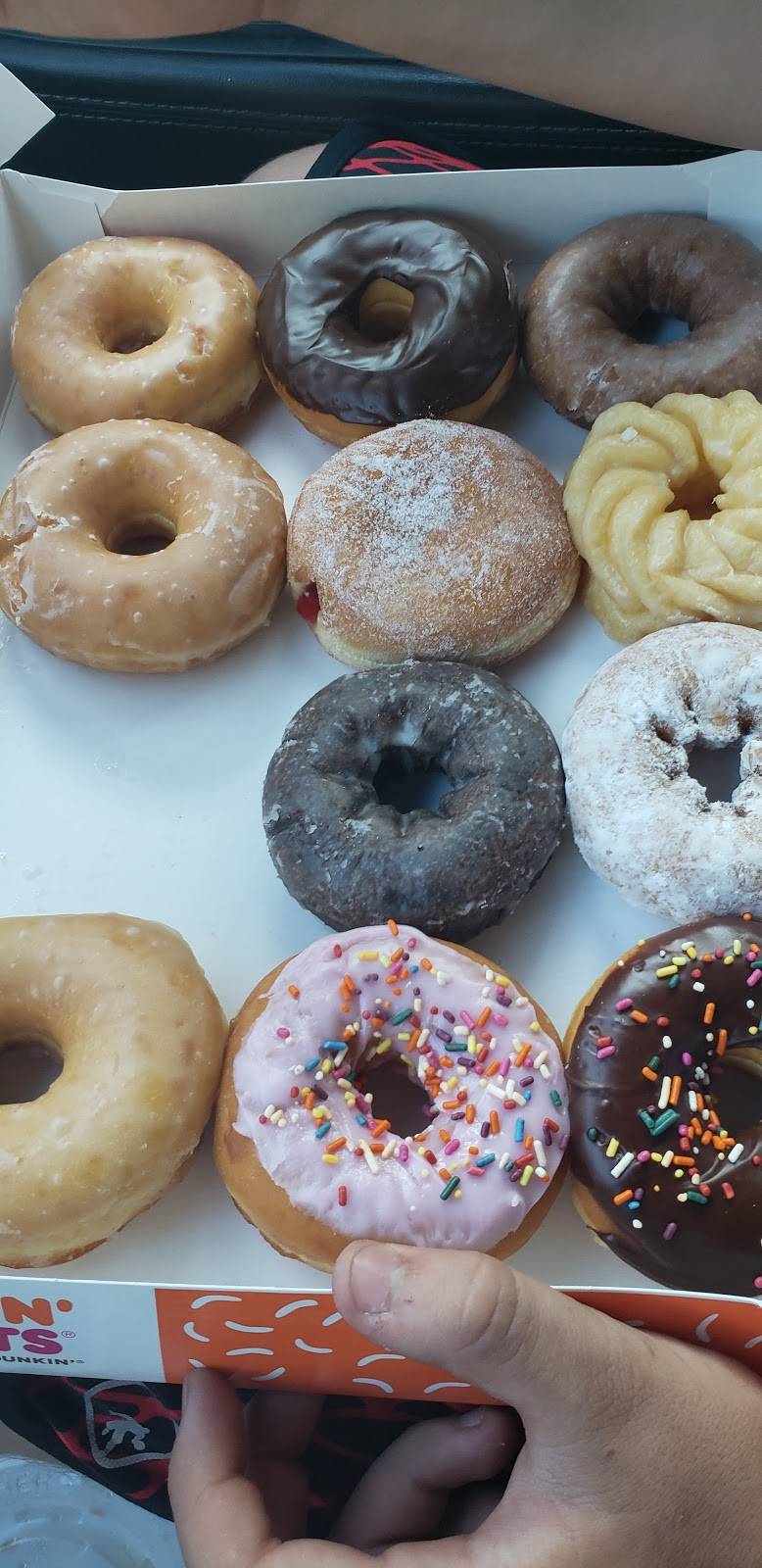 Dunkin | bakery | 40361 Murrieta Hot Springs Rd, Murrieta, CA 92563, USA | 9516989880 OR +1 951-698-9880