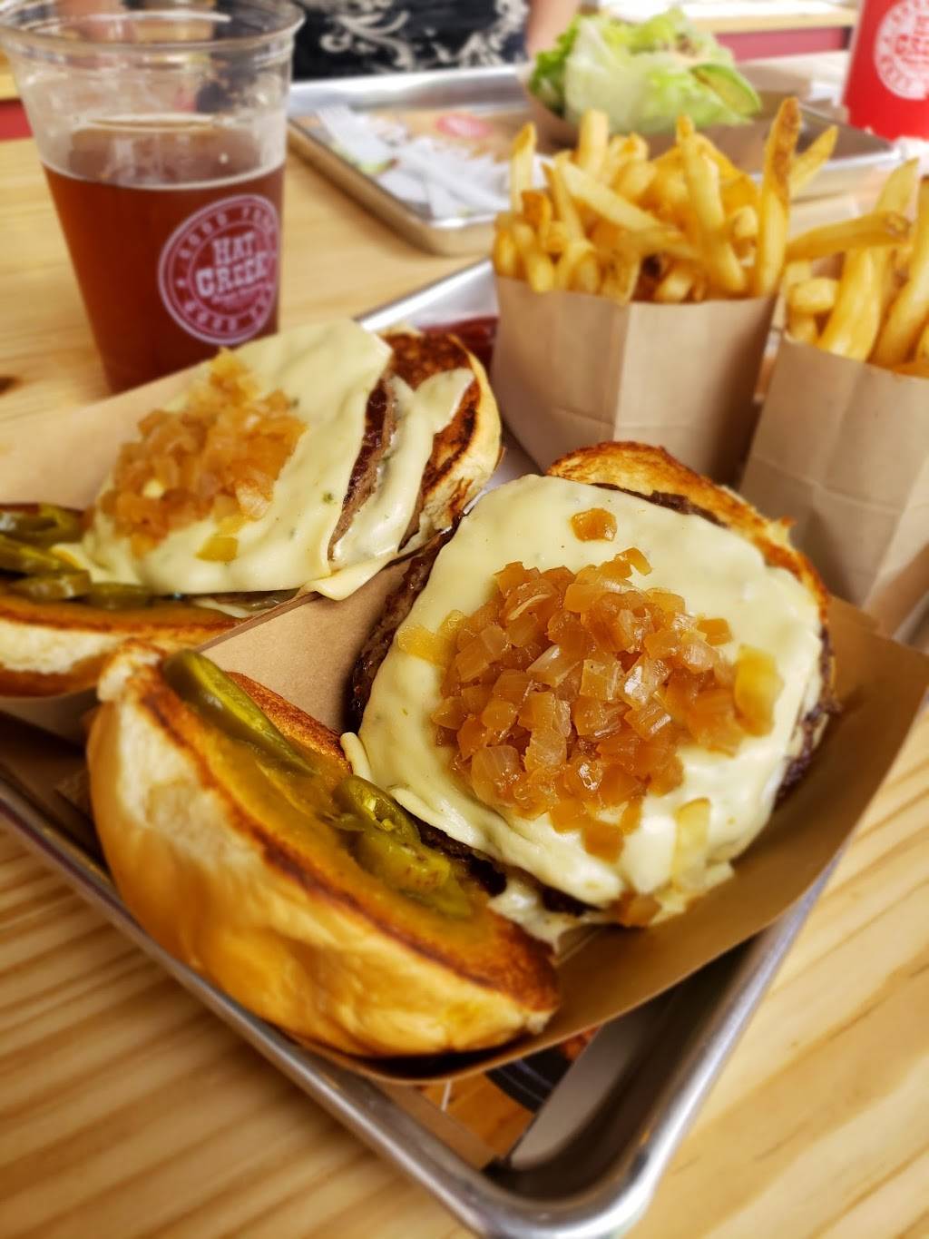 Hat Creek Burger Co. | restaurant | 555 E Exchange Pkwy, Allen, TX 75002, USA | 2147857330 OR +1 214-785-7330