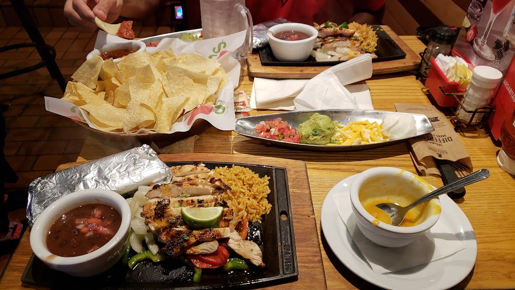 Chilis Grill & Bar | restaurant | 19905 Biscayne Blvd, Aventura, FL 33180, USA | 3056829898 OR +1 305-682-9898