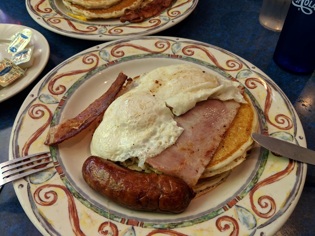 Starlight Diner | restaurant | 402 W 34th St, New York, NY 10001, USA | 2129565151 OR +1 212-956-5151