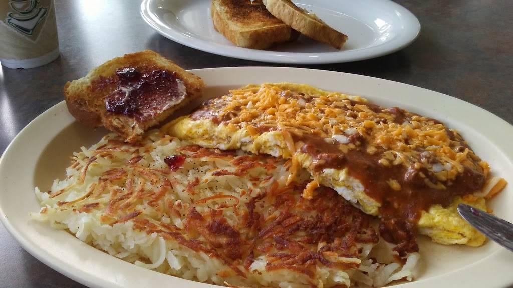 Toms Famous Burgers 9 | restaurant | 1101 N Avalon Blvd, Wilmington, CA 90744, USA | 3105183164 OR +1 310-518-3164