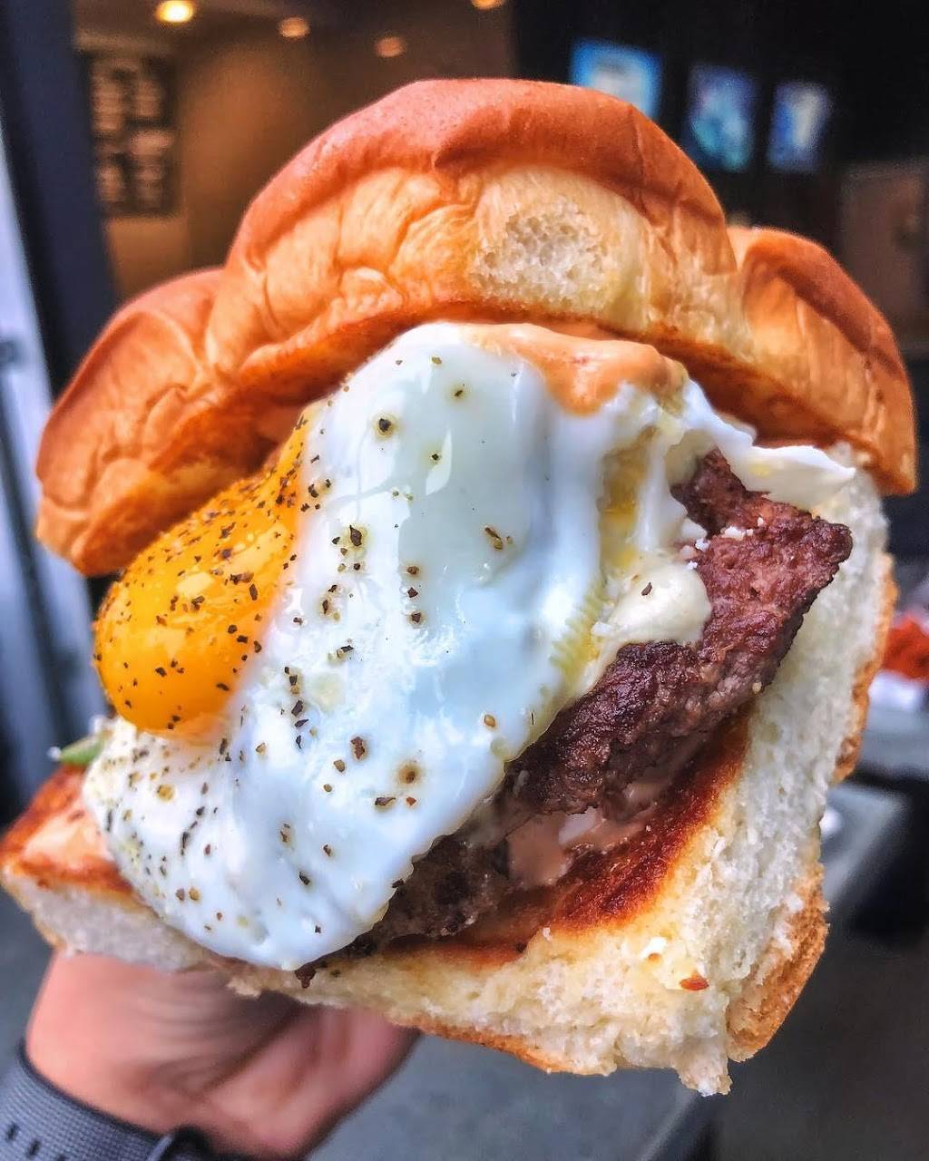 Dog Haus Pasadena | meal takeaway | 105 N Hill Ave, Pasadena, CA 91106, USA | 6265774287 OR +1 626-577-4287