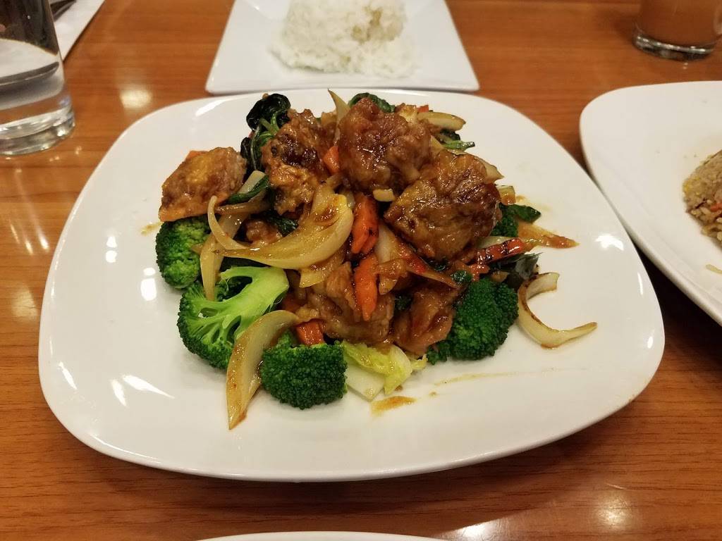 Thai Elephant Wok | restaurant | 32 S Eutaw St, Baltimore, MD 21201, USA | 4102302999 OR +1 410-230-2999